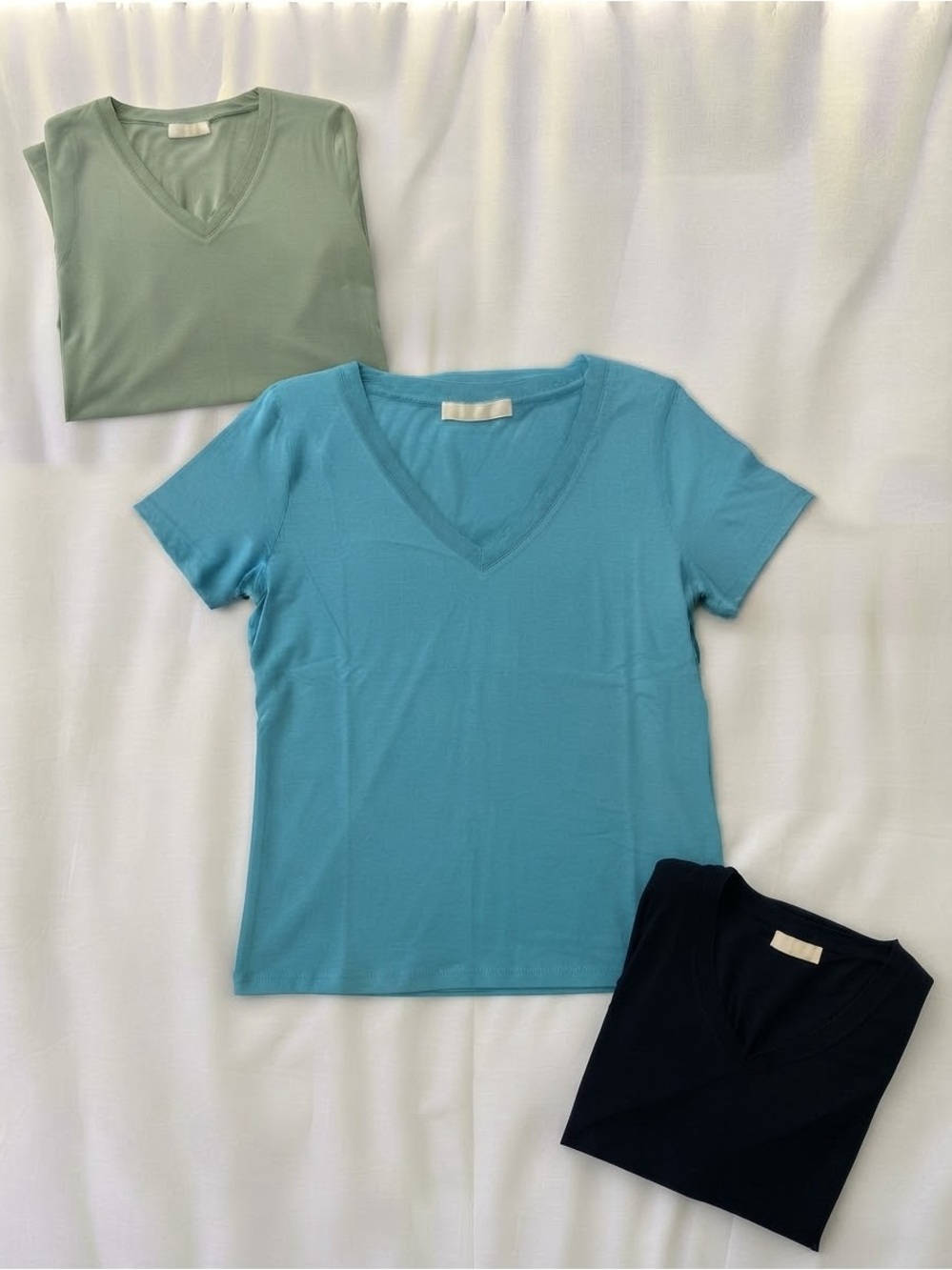 NEW Bundle of 3 Zenana V-Neck Cotton Tee Shirts Plus XL - Teal Green Black
